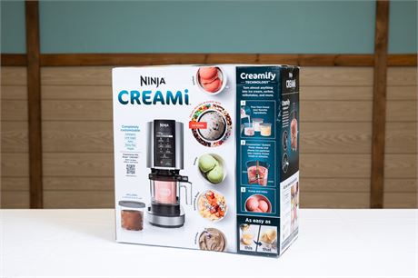 NINJA CREAMI ice cream maker/ 9 Ice Cream Bowls ($250)